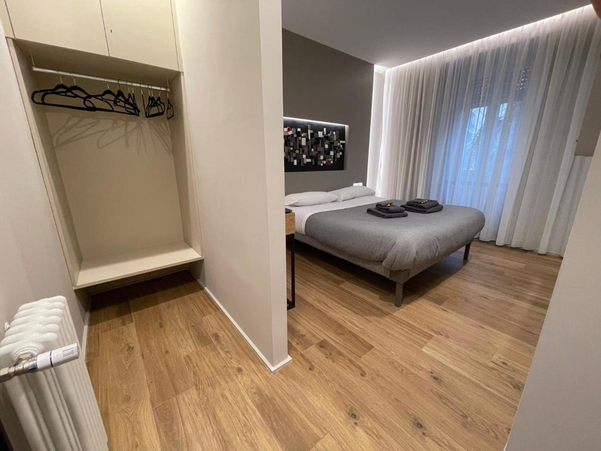 Lucrino 45 By Ale Hotel Rom Eksteriør billede