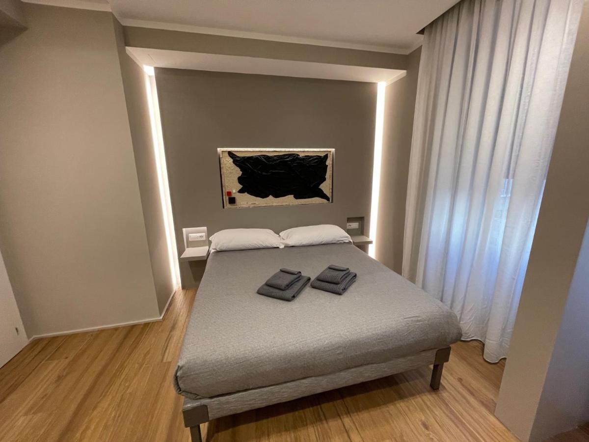 Lucrino 45 By Ale Hotel Rom Eksteriør billede