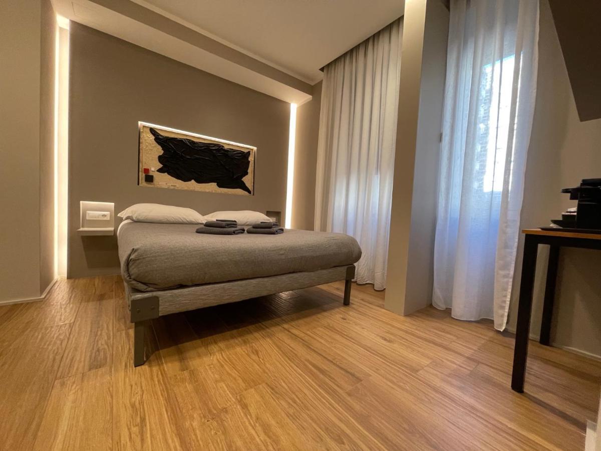 Lucrino 45 By Ale Hotel Rom Eksteriør billede