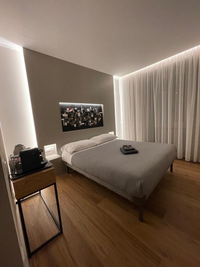Lucrino 45 By Ale Hotel Rom Eksteriør billede
