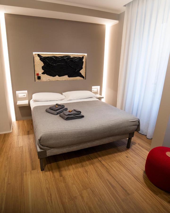 Lucrino 45 By Ale Hotel Rom Eksteriør billede